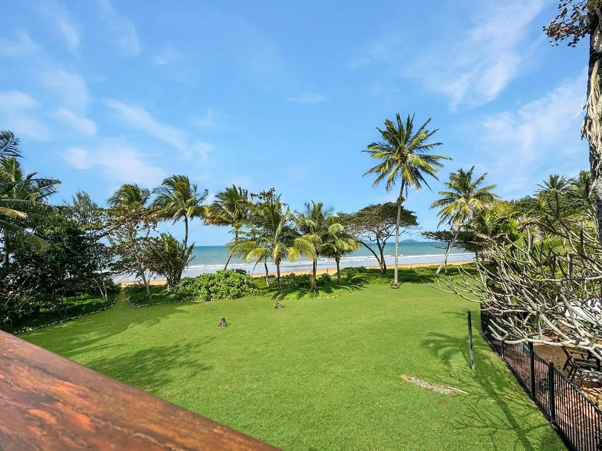Wongalinga Beachfront Apt 1 Mission Beach