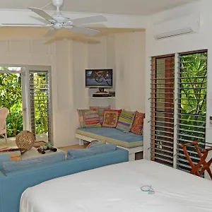 4* Resort Sejala Huts